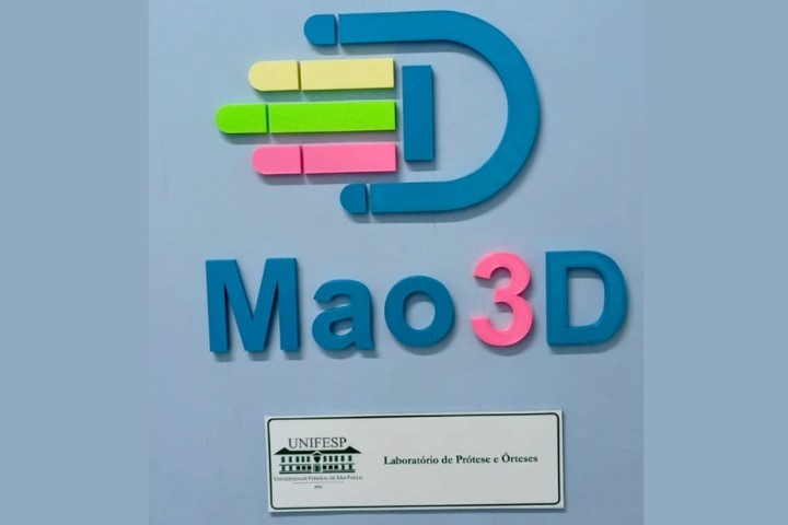 Mao3D porta laboratório