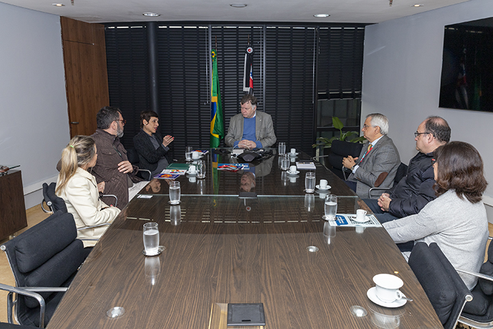 Representantes da Unifesp e da SEDPcD reunidos