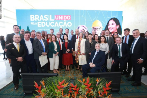 Reitora da Unifesp participa de reunião com o Governo Federal e gestores(as) das universidades e institutos federais