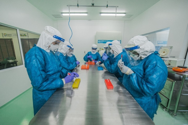 Pesquisadores(as) da Unifesp participam de treinamento para laboratórios de alta contenção biológica