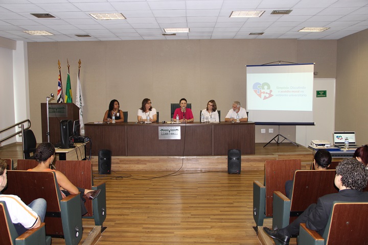 Abertura do Simpósio com a presença dos representantes da ProPessoas e da Reitora da Unifesp